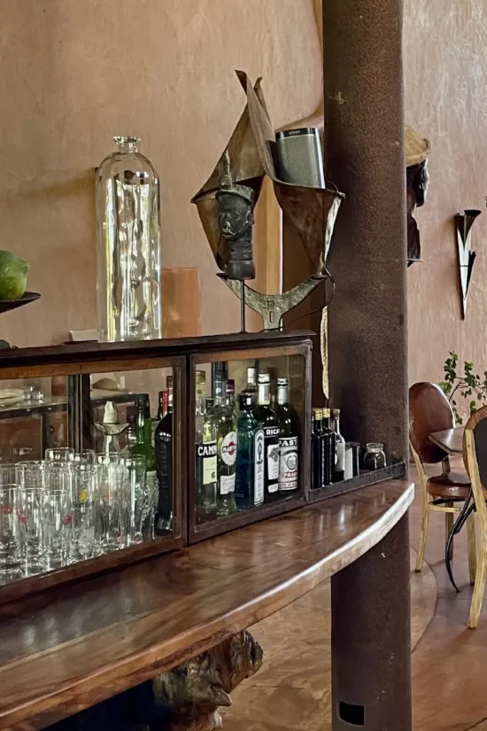Cocktail bar